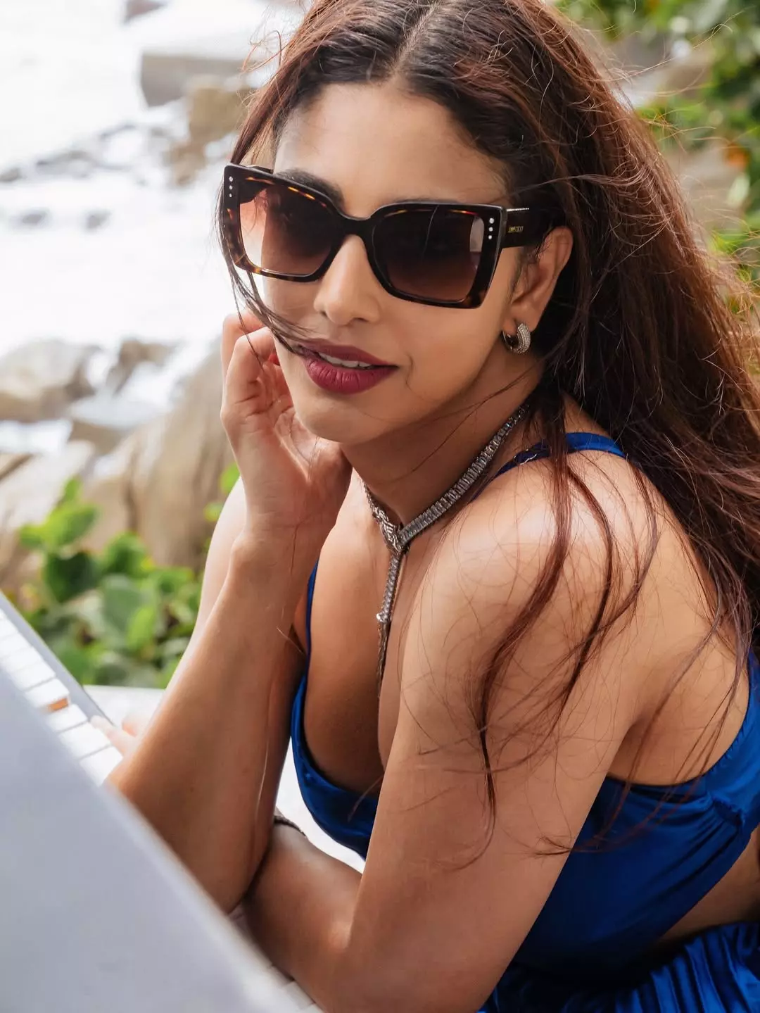 Daksha Nagarkar Serves Chic Vacation Vibes in Style Daksha Nagarkar Serves Chic Vacation Vibes in Style