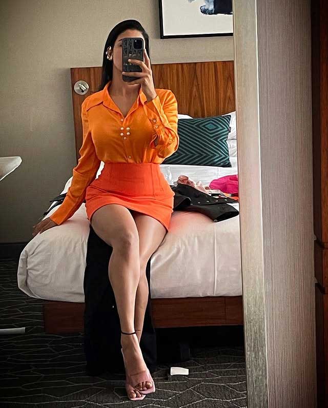 Daksha Nagarkar Serves Chic Vacation Vibes in Style