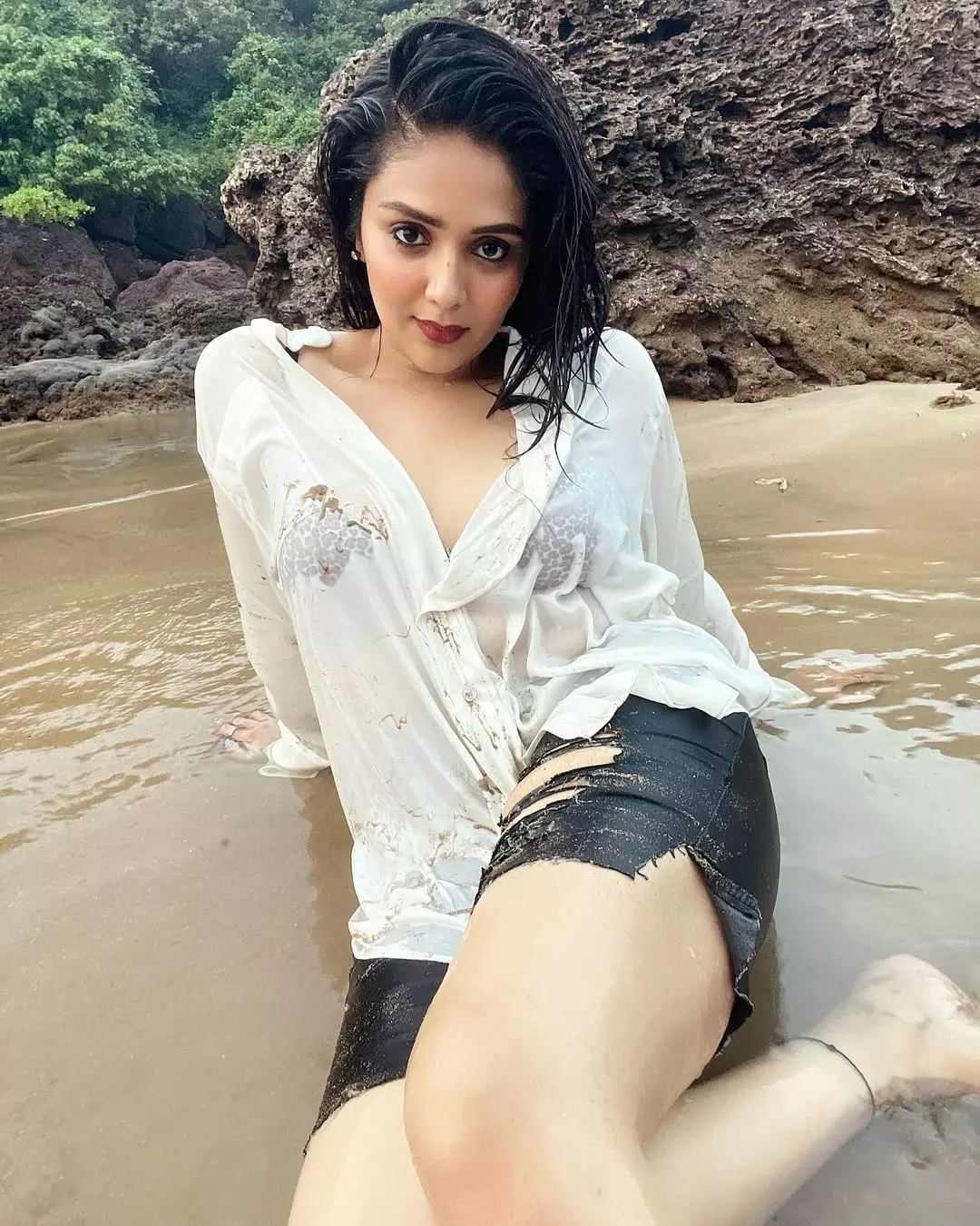 Sreemukhi Slays in Red with Effortless Elegance Sreemukhi Slays in Red with Effortless Elegance