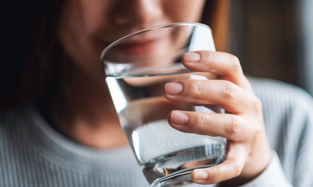 డీహైడ్రేష‌న్ చికిత్స‌కు ఎల‌క్ట్ర‌ల్ పౌడ‌ర్ అవ‌స‌రం లేదు.. మంచి నీళ్లు చాలు!