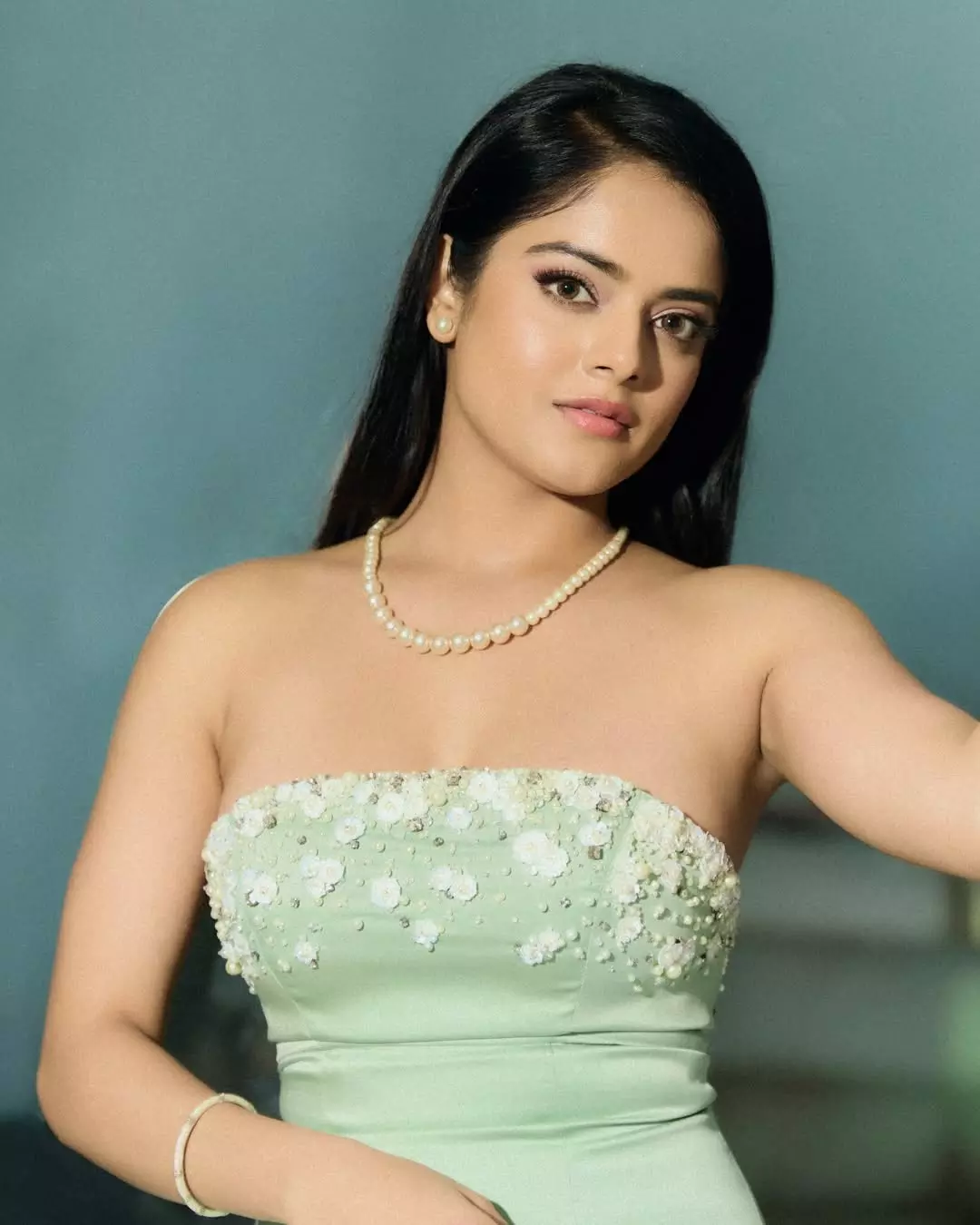 Riddhi Kumar Radiates Grace in Ethereal Pastel Couture