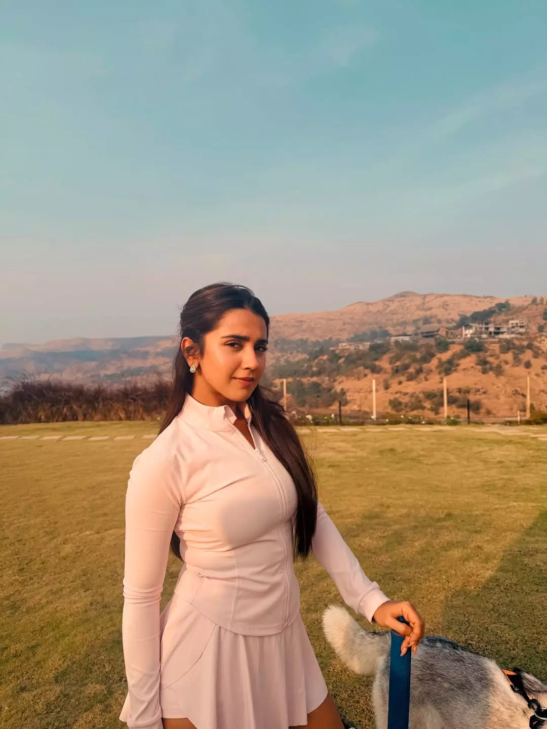 Roshni Walia Shines Bright in a Captivating New Look