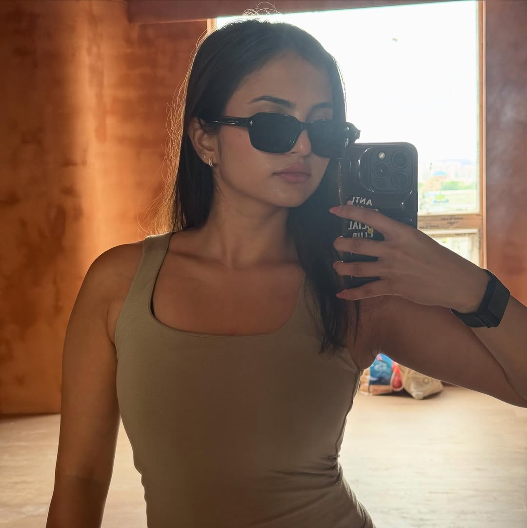 Ramya Pasupuleti’s Pink Pilates Look is Just AWE Ramya Pasupuleti’s Pink Pilates Look is Just AWE