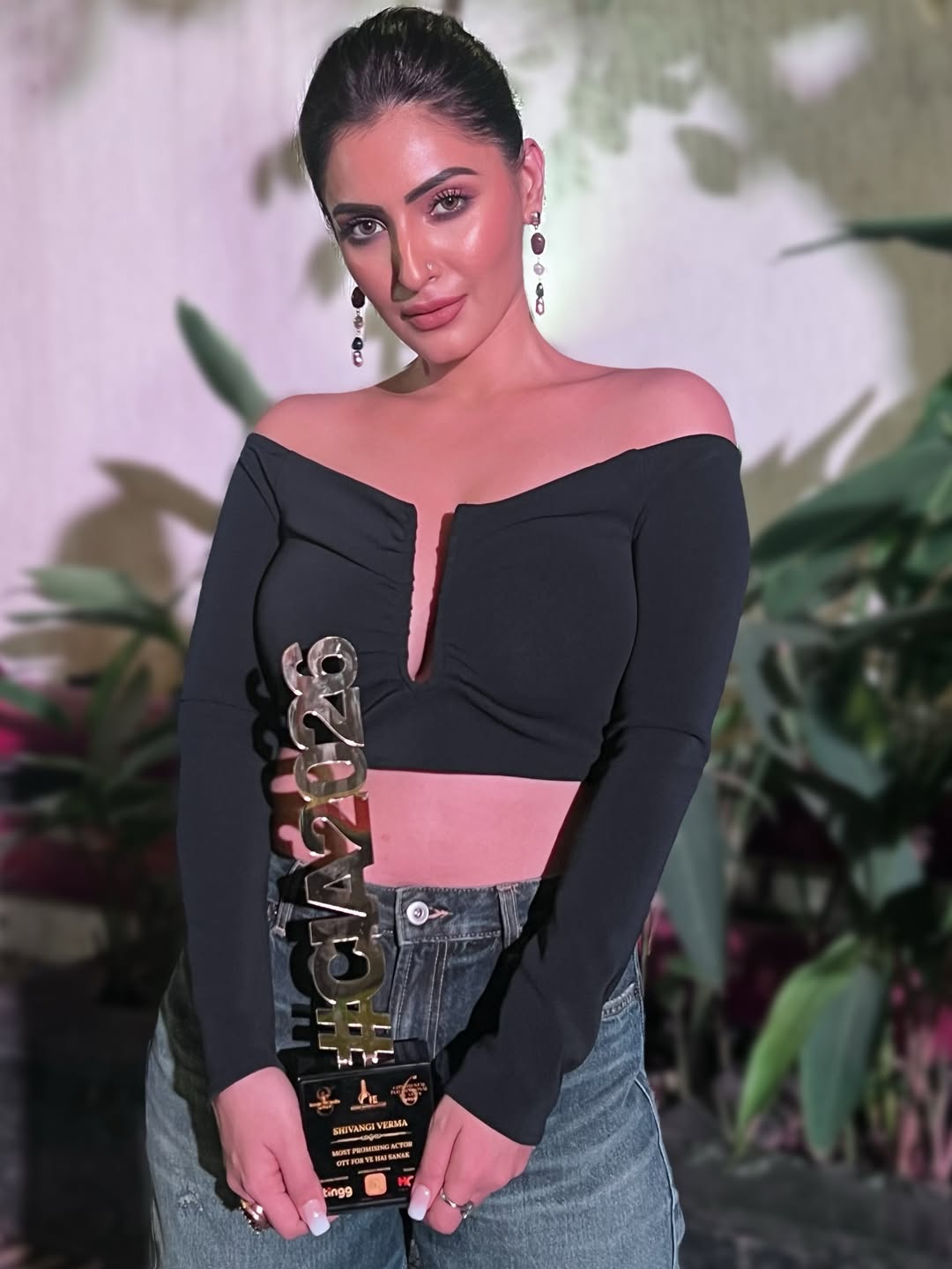 Elegance Redefined: Shivangi Verma at the Star-Studded Night Elegance Redefined: Shivangi Verma at the Star-Studded Night