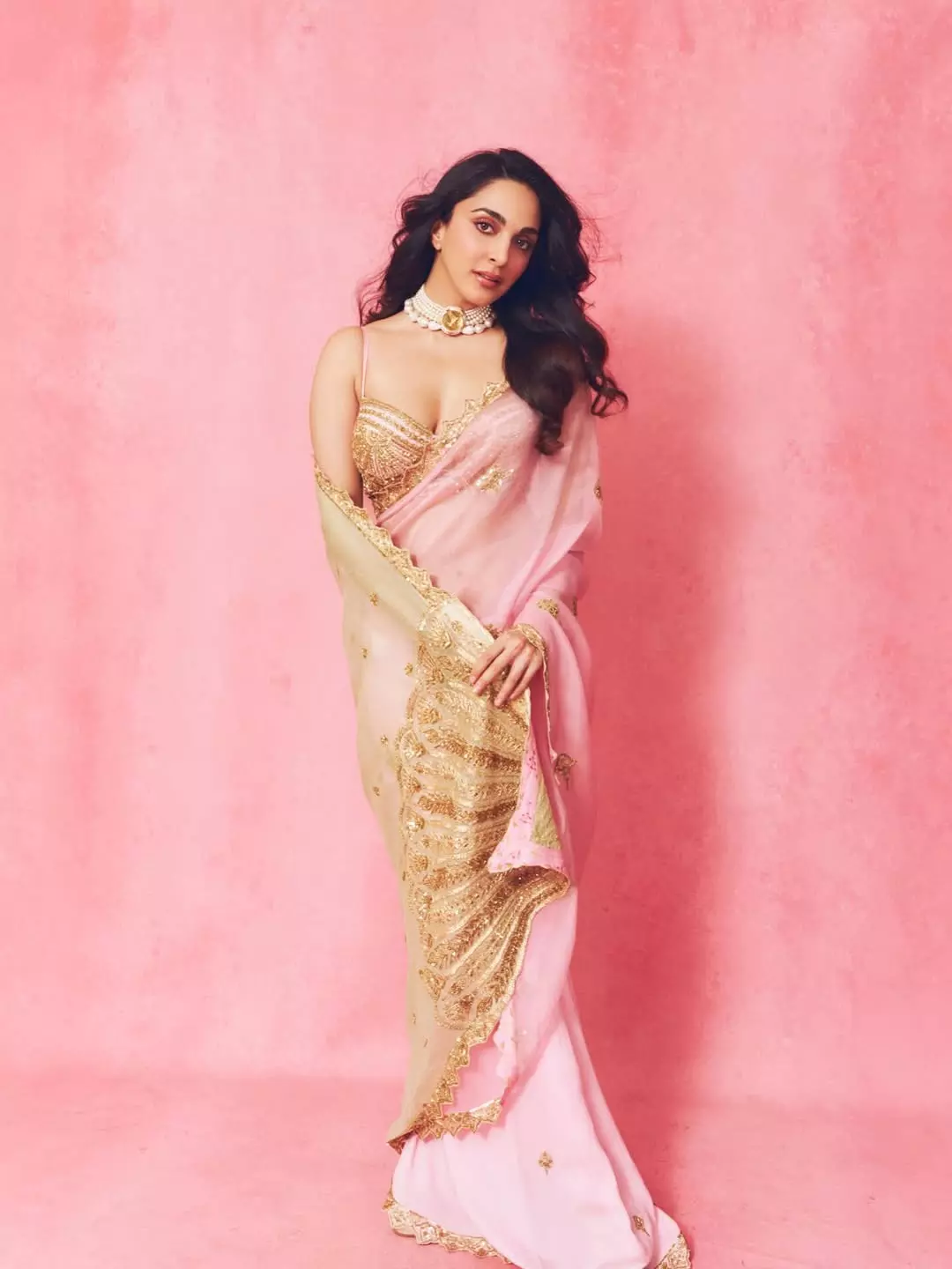 Kiara Advani Looks Graceful In Pink Saree