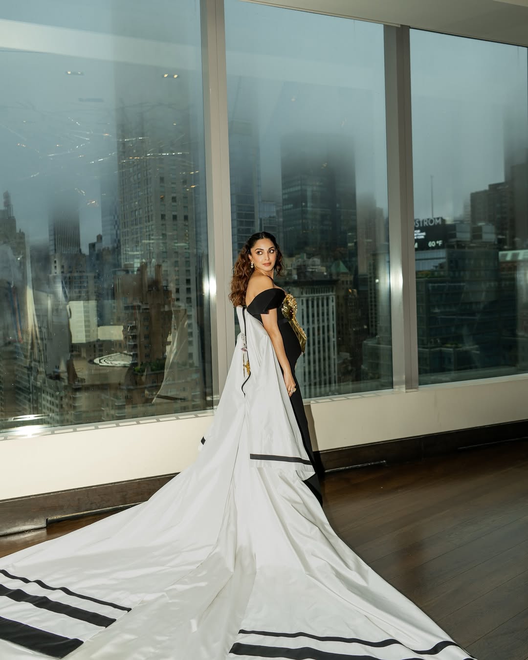 Kiara Advani Looks Graceful In Pink Saree