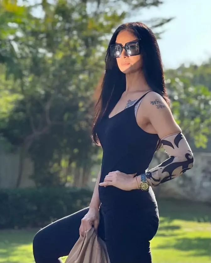 Simran Proves Age Is Just a Number with Her Latest Stylish Look