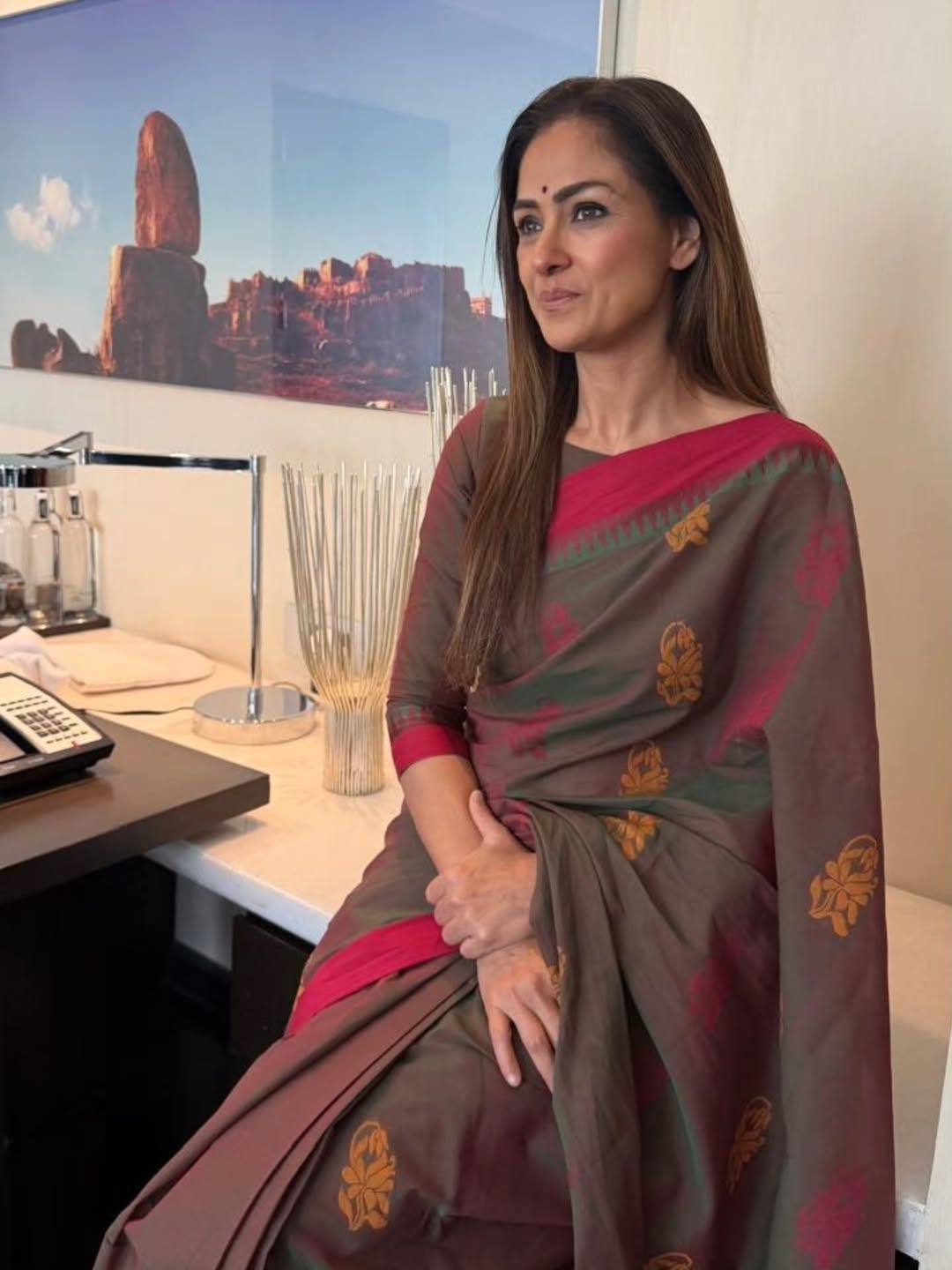 Simran Proves Age Is Just a Number with Her Latest Stylish Look Simran Proves Age Is Just a Number with Her Latest Stylish Look