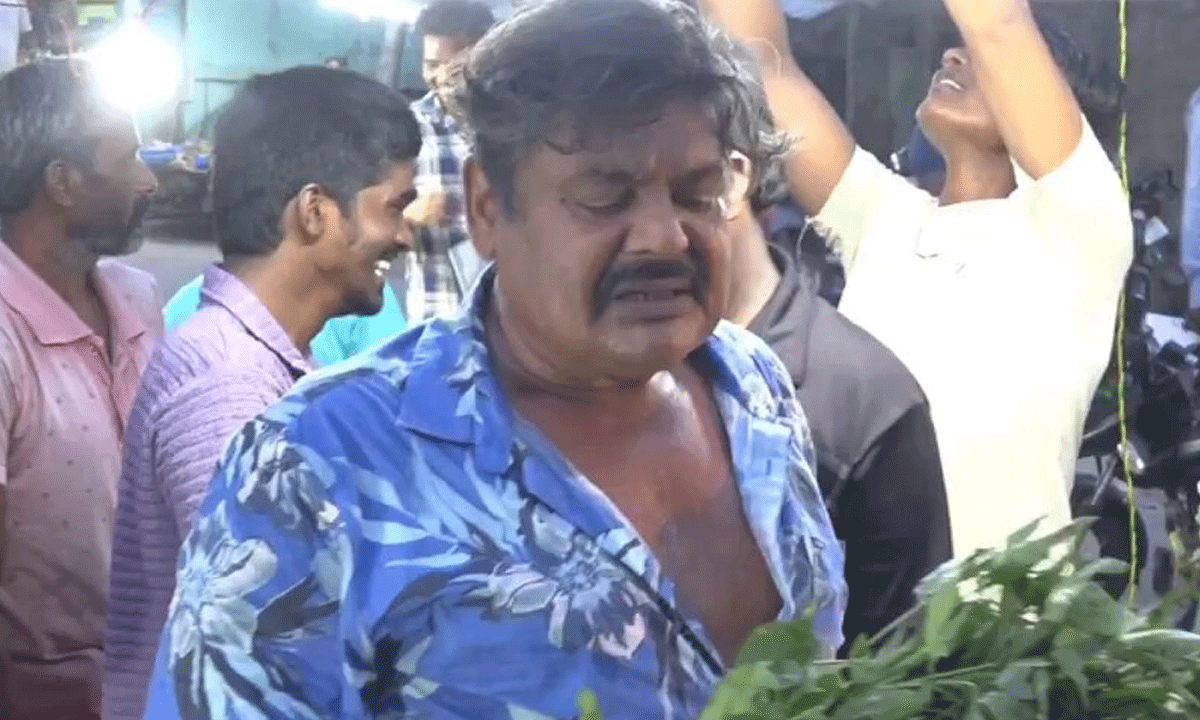 ఆరోసారి ఎన్నికల బరిలో దిగిన విలన్‌...!