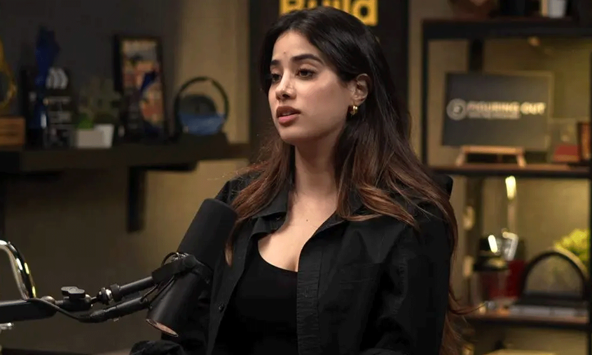 చిన్న వయసులోనే జాన్వీ అంత ఇబ్బంది పడిందా?