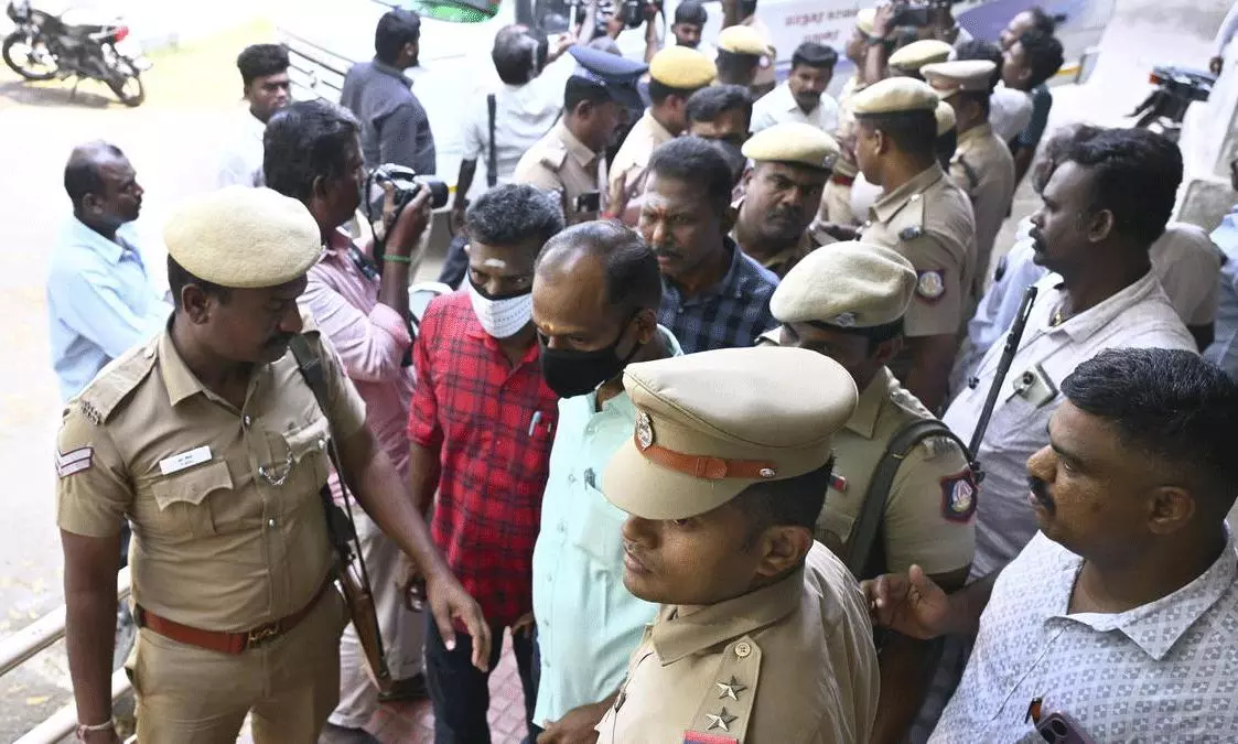 సంచలన తీర్పు : తండ్రీకొడుకుల లాకప్ డెత్ : 9 మంది పోలీసులకు ఉరిశిక్ష