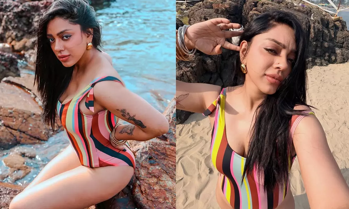 స్విమ్ సూట్ లో దేవియాని శర్మ.. హాట్ లుక్స్ కి ఫ్యాన్స్ ఫిదా!