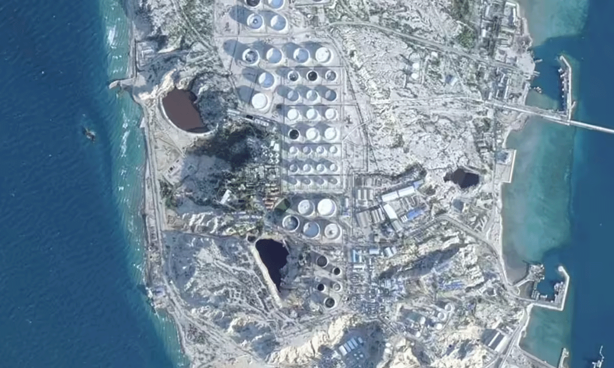 ఖర్గ్ ద్వీపంపై అమెరికా దాడులు..యుద్ధం మరింత తీవ్రం