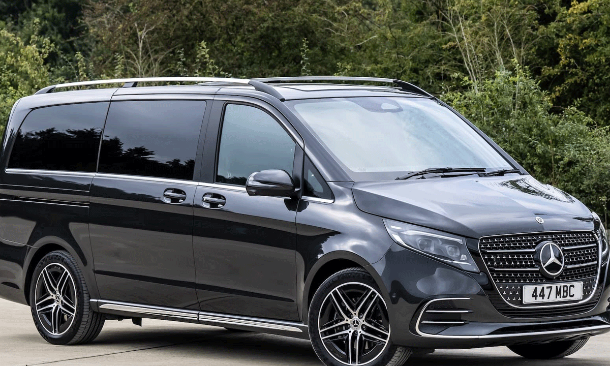 న‌యా సెలబ్రిటీ క్రేజ్: స్టార్ హీరోలు క్యూ కడుతున్న లగ్జరీ కార్ ఏదో తెలుసా?