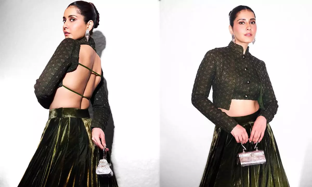 రాశీ ఖన్నా స్టన్నింగ్ లుక్.. మరోసారి ఆకట్టుకున్న బ్యూటీ