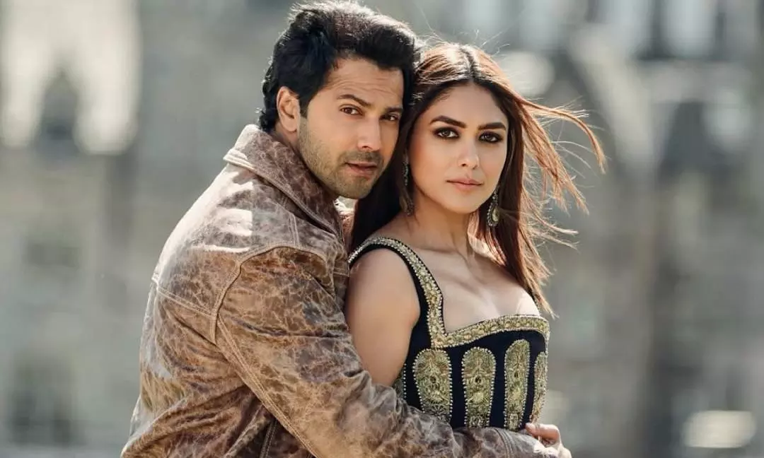 వరుణ్ ధావన్ ఫుల్ ఎనర్జీ.. మృణాల్‌తో కొత్త లుక్ వైరల్