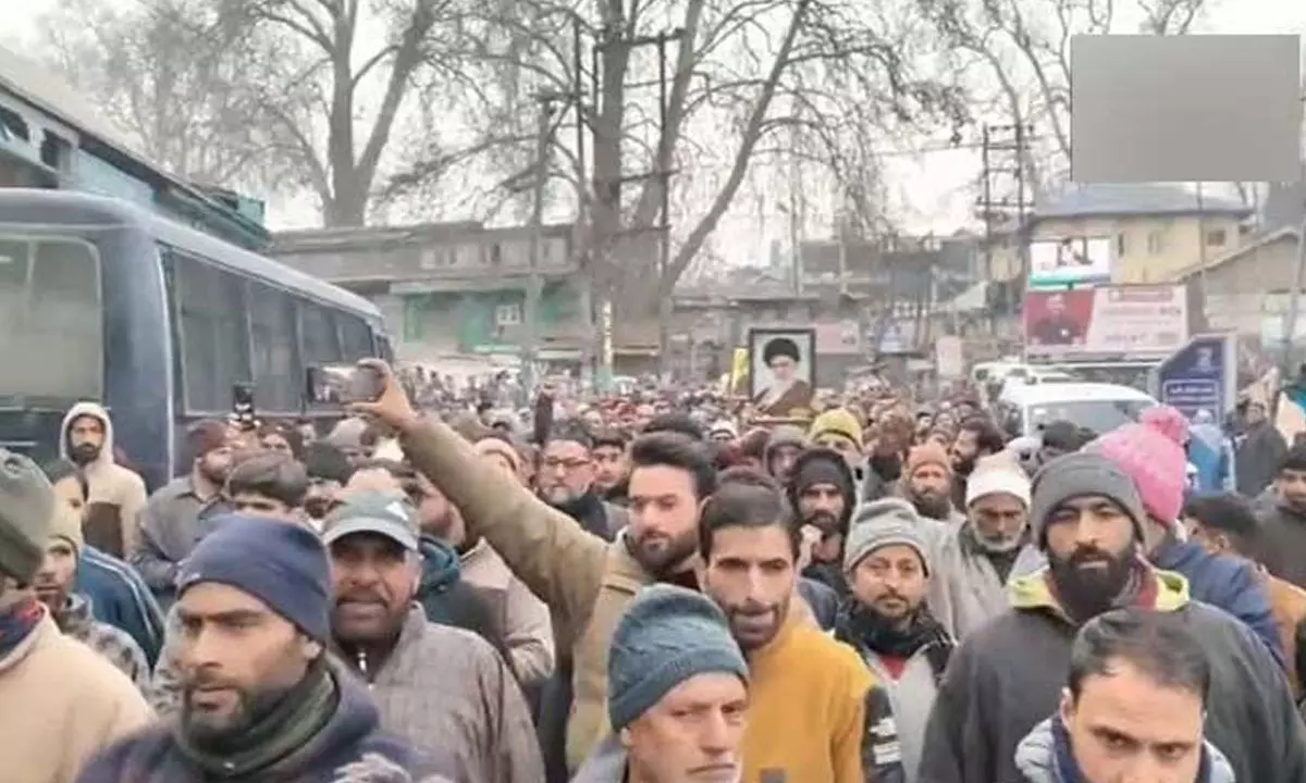 ఇరాన్ సీజ్ ఫైర్..  భారత్ లో సంబరాలు