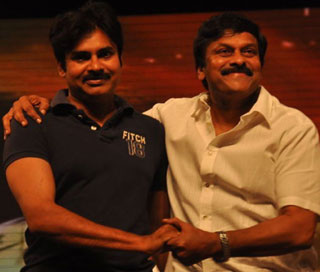 Chiranjeevi Invites pawn kalyan For Lunch