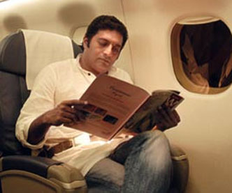 Prakash Raj verbal brawl at airport