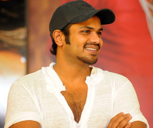 Manoj Jokes with mohan babu