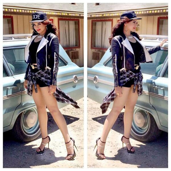 Caught on cam: Actor Daughter goes Ultra-Glam!