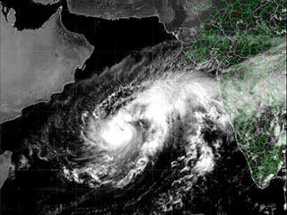 Nilofer cyclone Threat for Gujarath