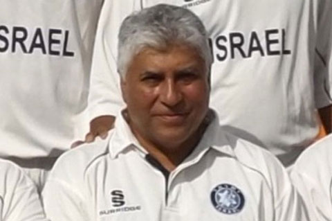 Cricket Umpire died after hit by a bal