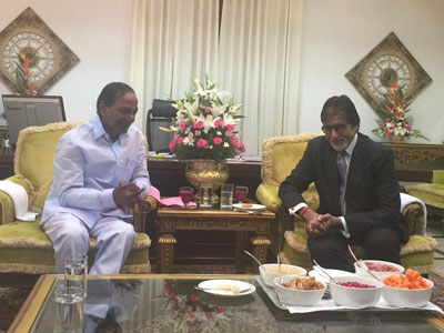 Amthabh Bachchan meets KCR on Tollywood Movies