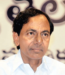 KCR Praises Modi As Dinamic leader