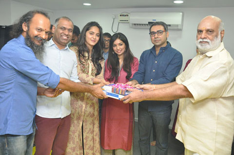 Anushka Size Zero Opening