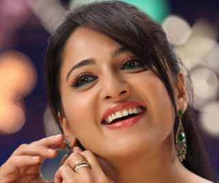 Anushka sacrificed Small roles for Initial stage