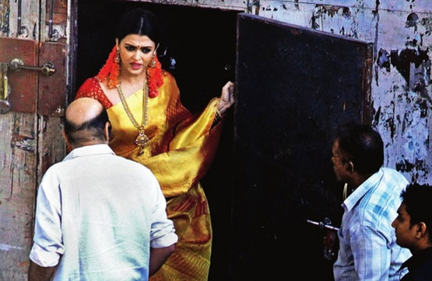 Photo Story: Married heroine brightens Up