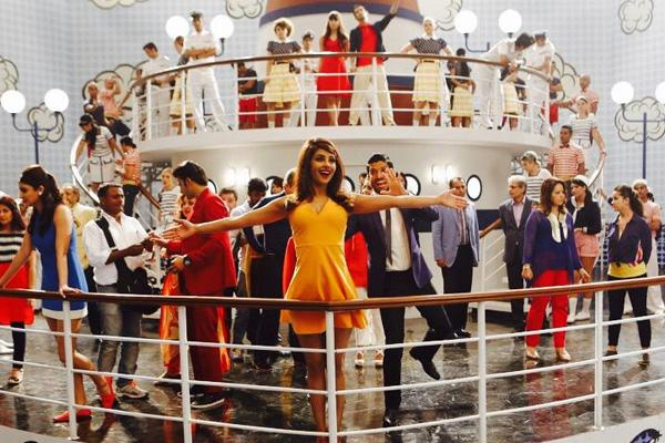 Charans Heroine Titanic Moment!