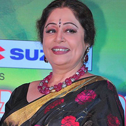 Industry is full of gays: Senior Actors wife