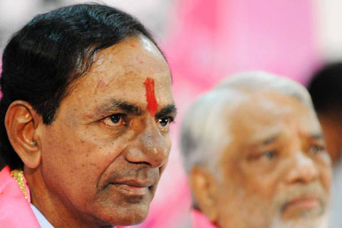 KCRs master plan to upset Naidu