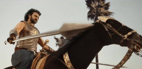 ఆన్‌లైన్‌లో బాహుబలి వార్‌ మొదలైంది