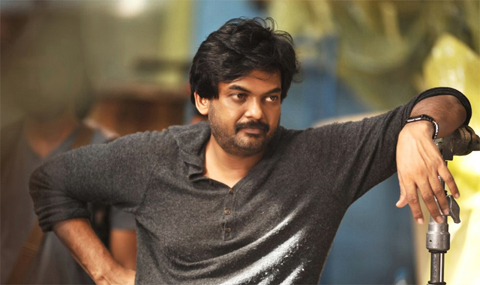 Mega rumour: Jagan out, Vinayak in