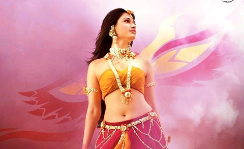 డైలాగ్స్‌ తక్కువ, యాక్షన్‌ ఎక్కువ: తమన్నా