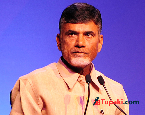 స్కూలు పిల్లాడంత శ్ర‌ద్ధ‌గా బాబు