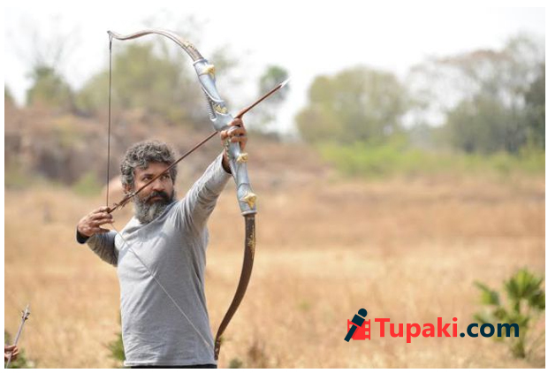 రాజమౌళి  తీసుకుంది.. 5లక్షలు శాలరీ