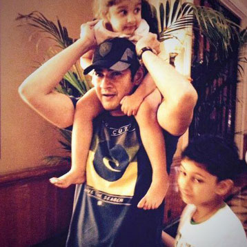 సమంత వలనే ప్యారిస్‌ వెళ్తున్నాడా??