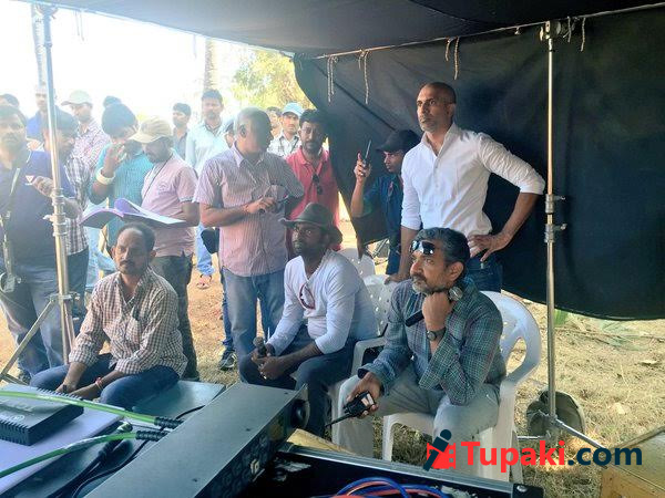Caught on cam: Jakkanna on Baahubali 2 sets!