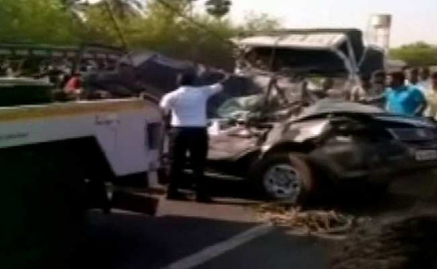 CCTV: Drunk Doctor ran Mercedes into Six, Killed One!