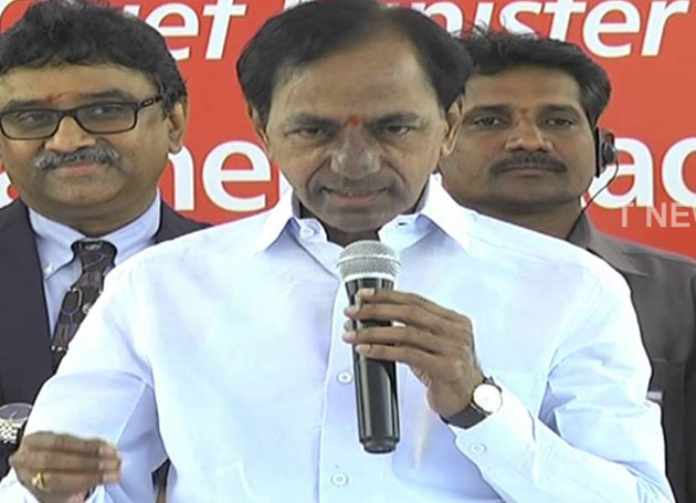 న్యాయమూర్తులనూ వదలని కేసీఆర్