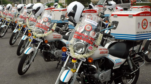 సిటీలో టూవీలర్ అంబులెన్సుల్ని తేనున్న కేసీఆర్