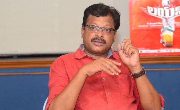 బాలయ్య డైరక్టర్‌.. పవన్‌ కోసం..