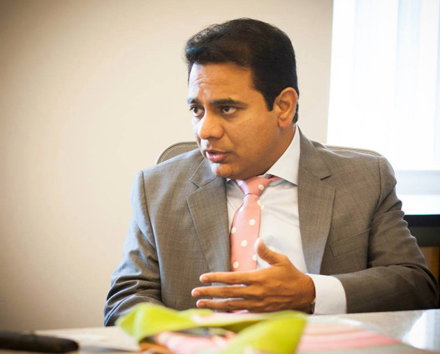 హీరోలను దాటిపోయిన కేటీఆర్ క్రేజ్