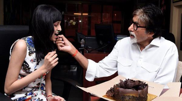 Caught on cam: Megastars Touching Gesture!