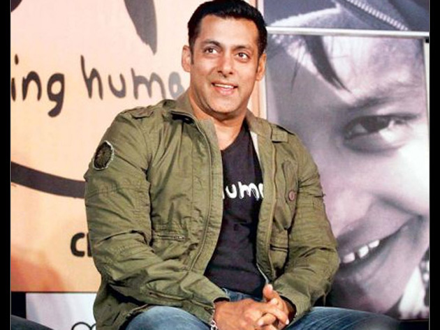 Superstar to announce Marriage on FB & Twitter