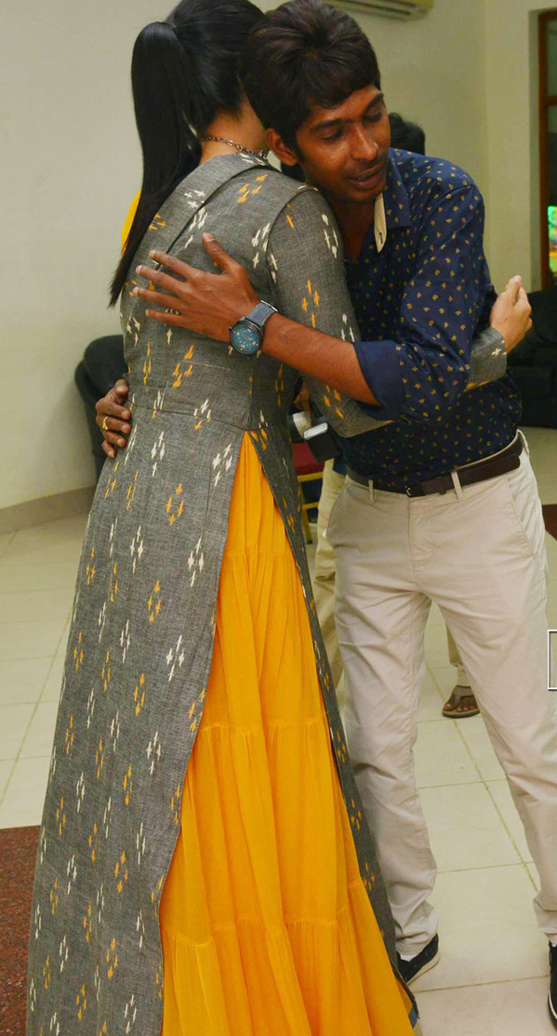 బాగానే సపోర్టు చేస్తున్నావ్ రెజీనా